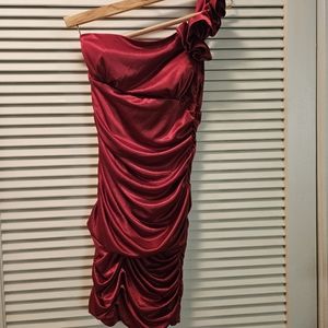 Love Brand off shoulder ruched fitted dress. rasperry color. Never worn